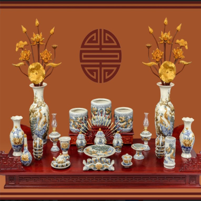 Bộ đồ thờ gia tiên bằng sứ, bộ bát hương thờ gia tiên, Bộ bát hương bàn thờ.