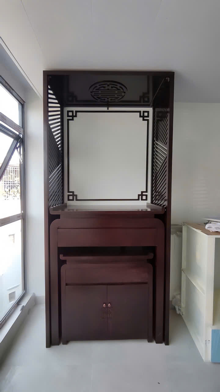 Chia Sẻ Kinh Nghiệm Chọn Bàn Thờ Đứng Chung Cư Từ Khách Hàng Hoa Tiên