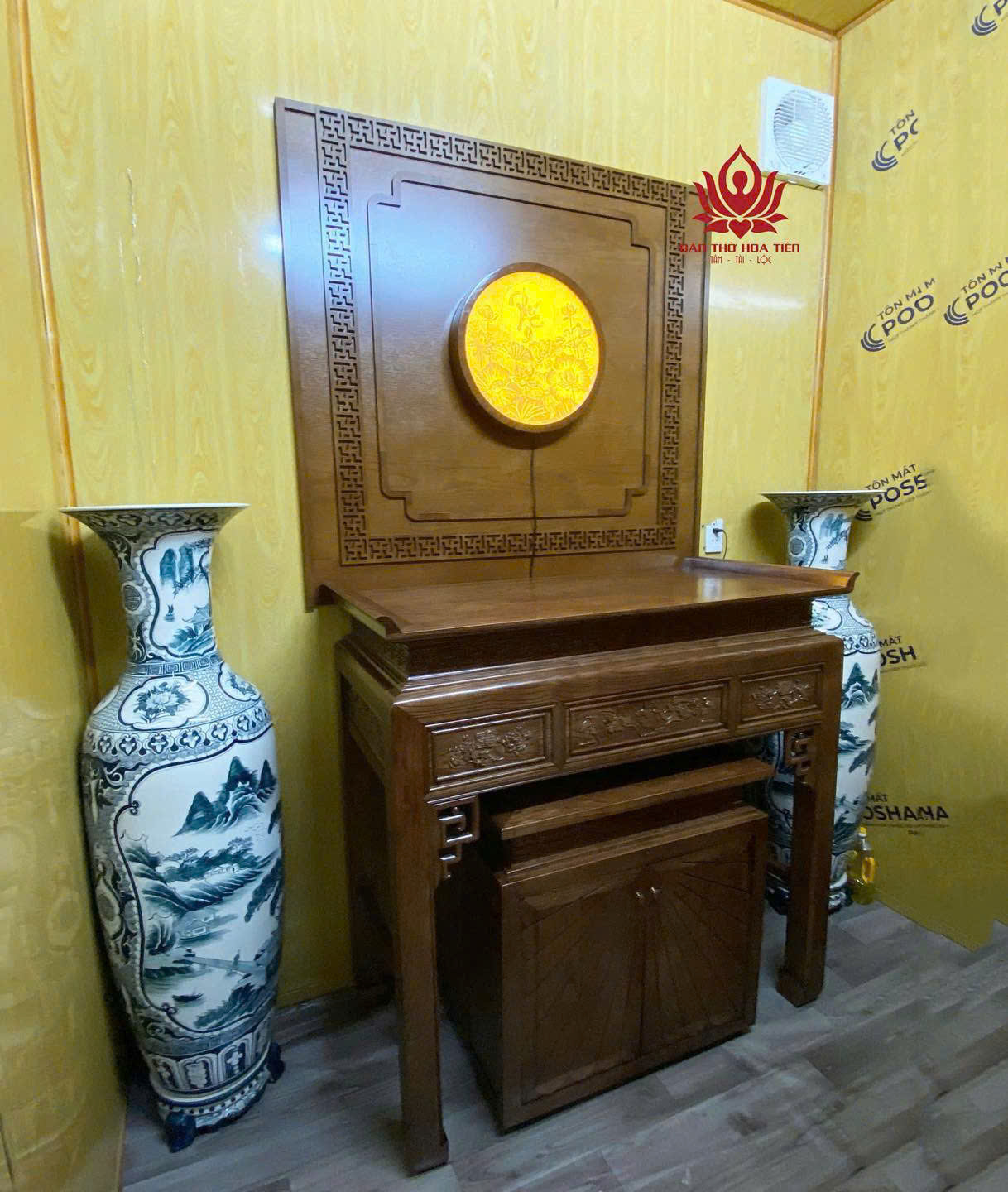 So Sánh Bàn Thờ Treo Tường Và Bàn Thờ Đứng – Nên Chọn Loại Nào?